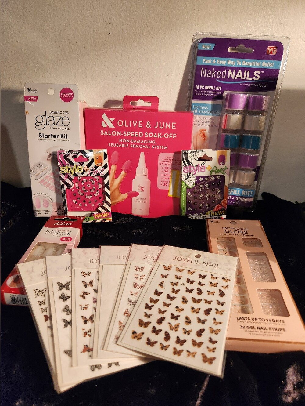 Nail Set - Picture 1 of 10